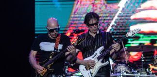 Joe Satriani και Steve Vai στο πρώτο τους στούντιο άλμπουμ μαζί